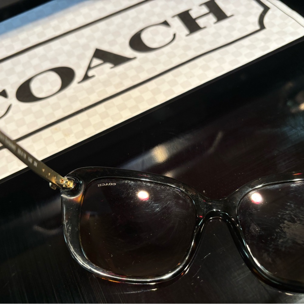 New Coach HC8229 L004 548513 Dark Tortoise Sunglasses - Picture 6 of 15